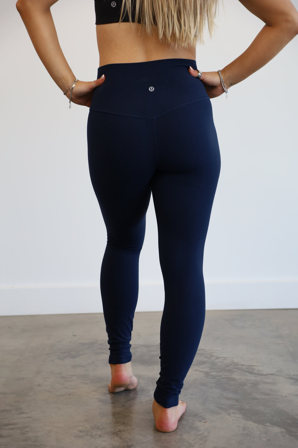 lululemon - size 6