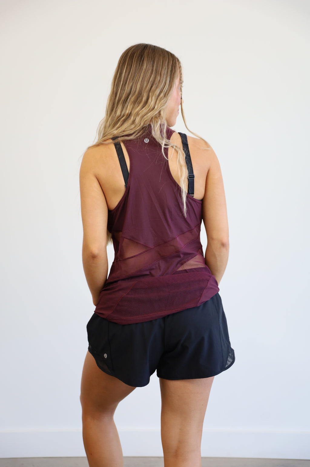 lululemon - size 8