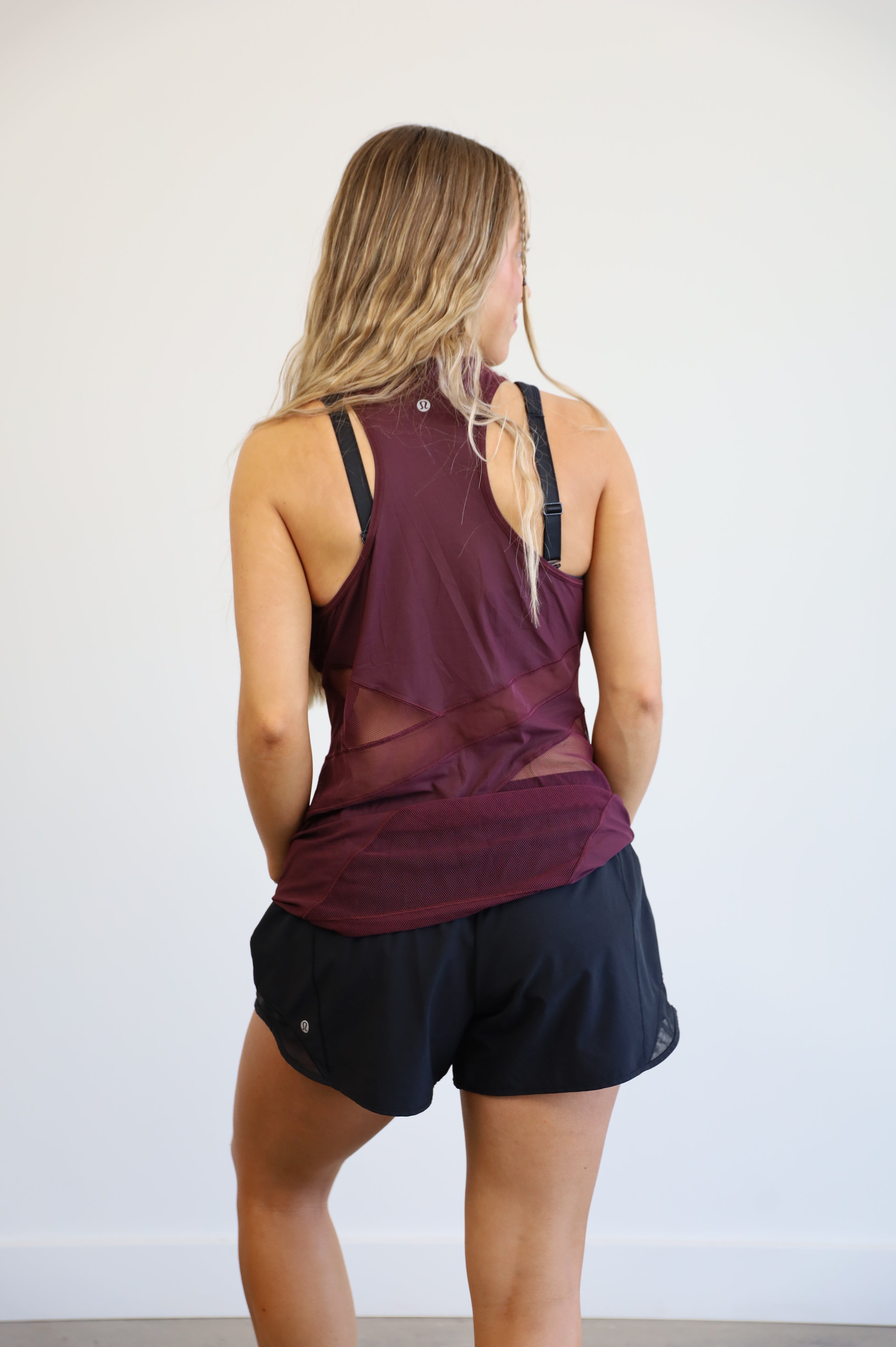 lululemon - size 8