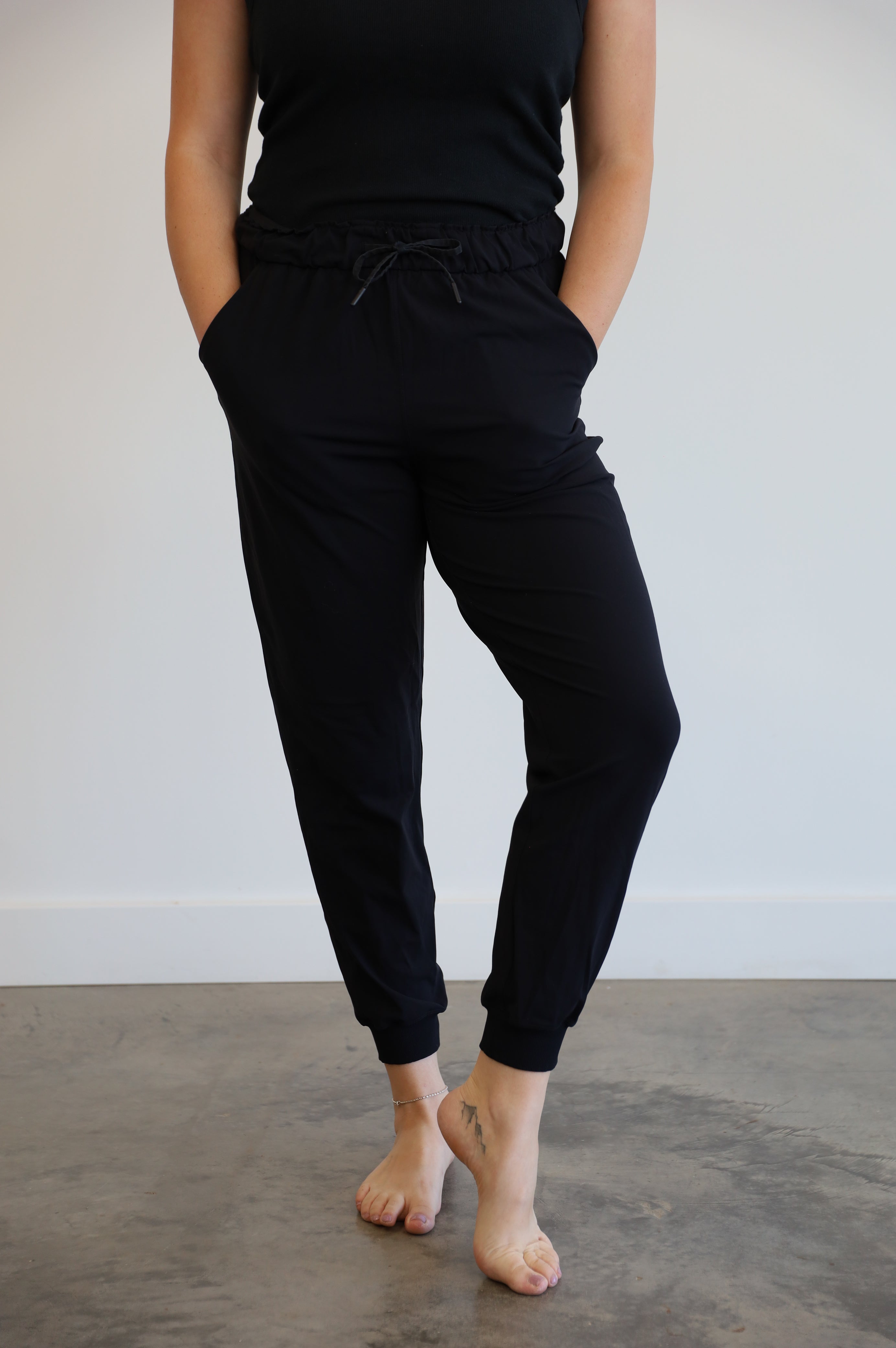 lululemon - size 8