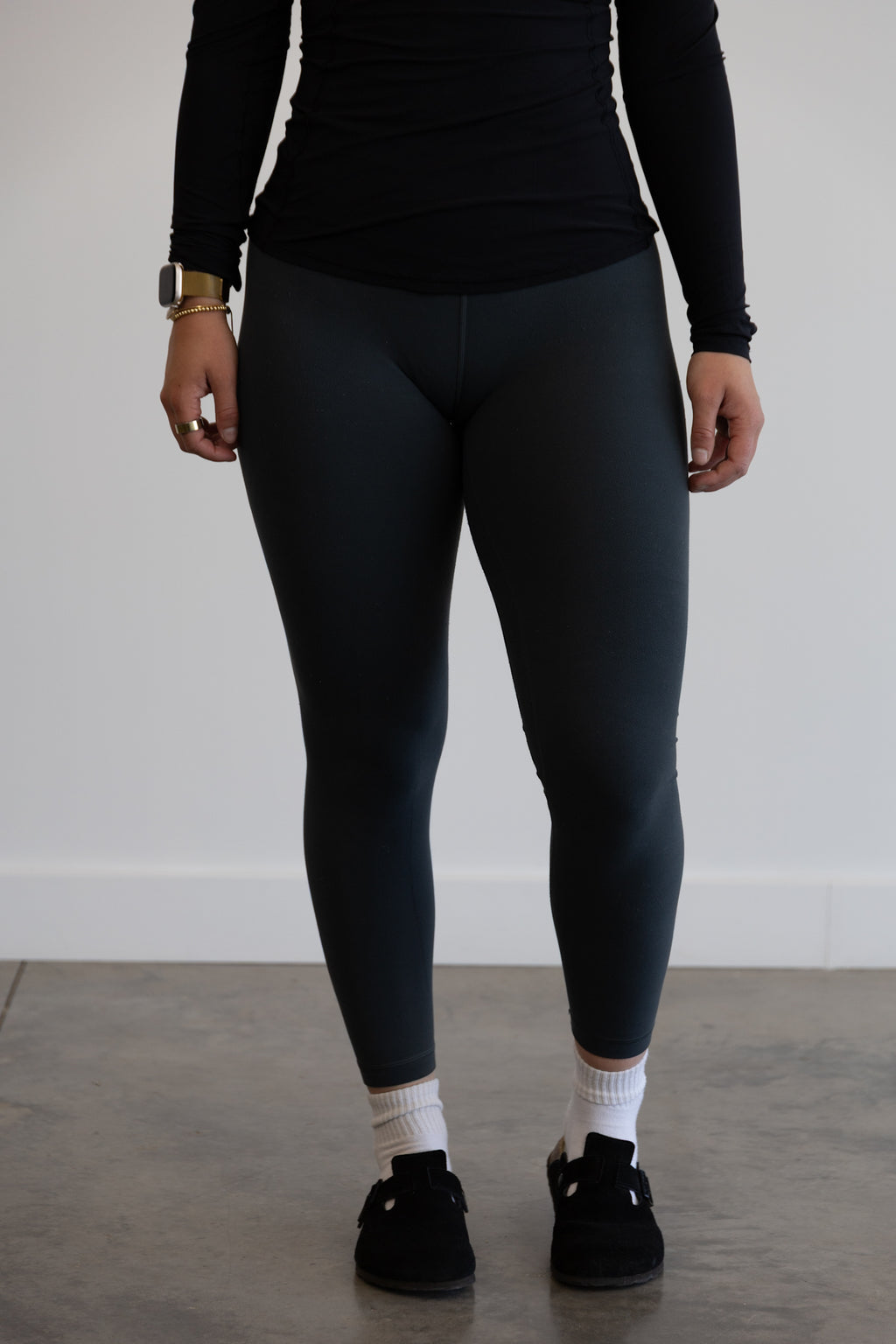 lululemon - size 4