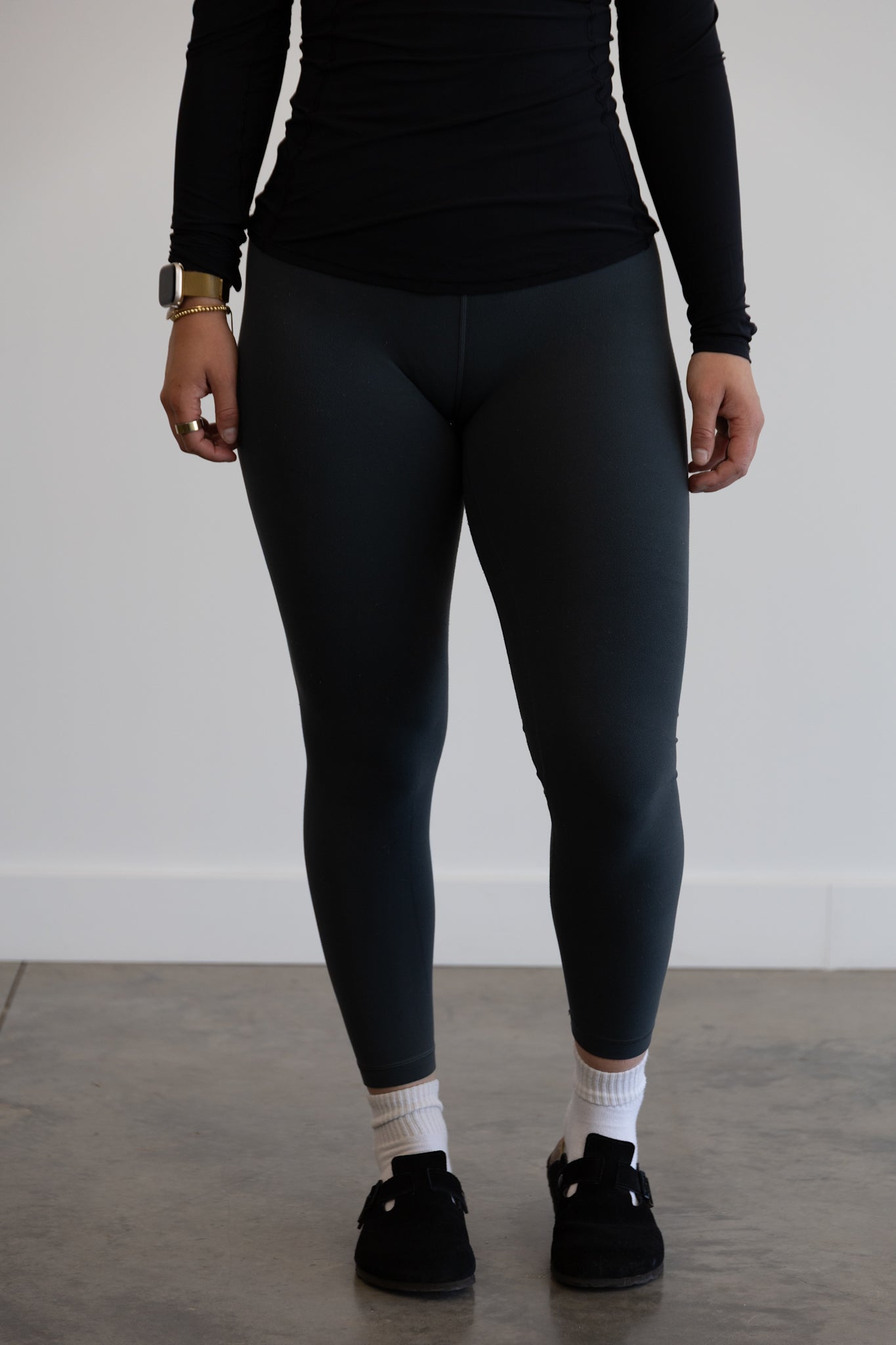 lululemon - size 4