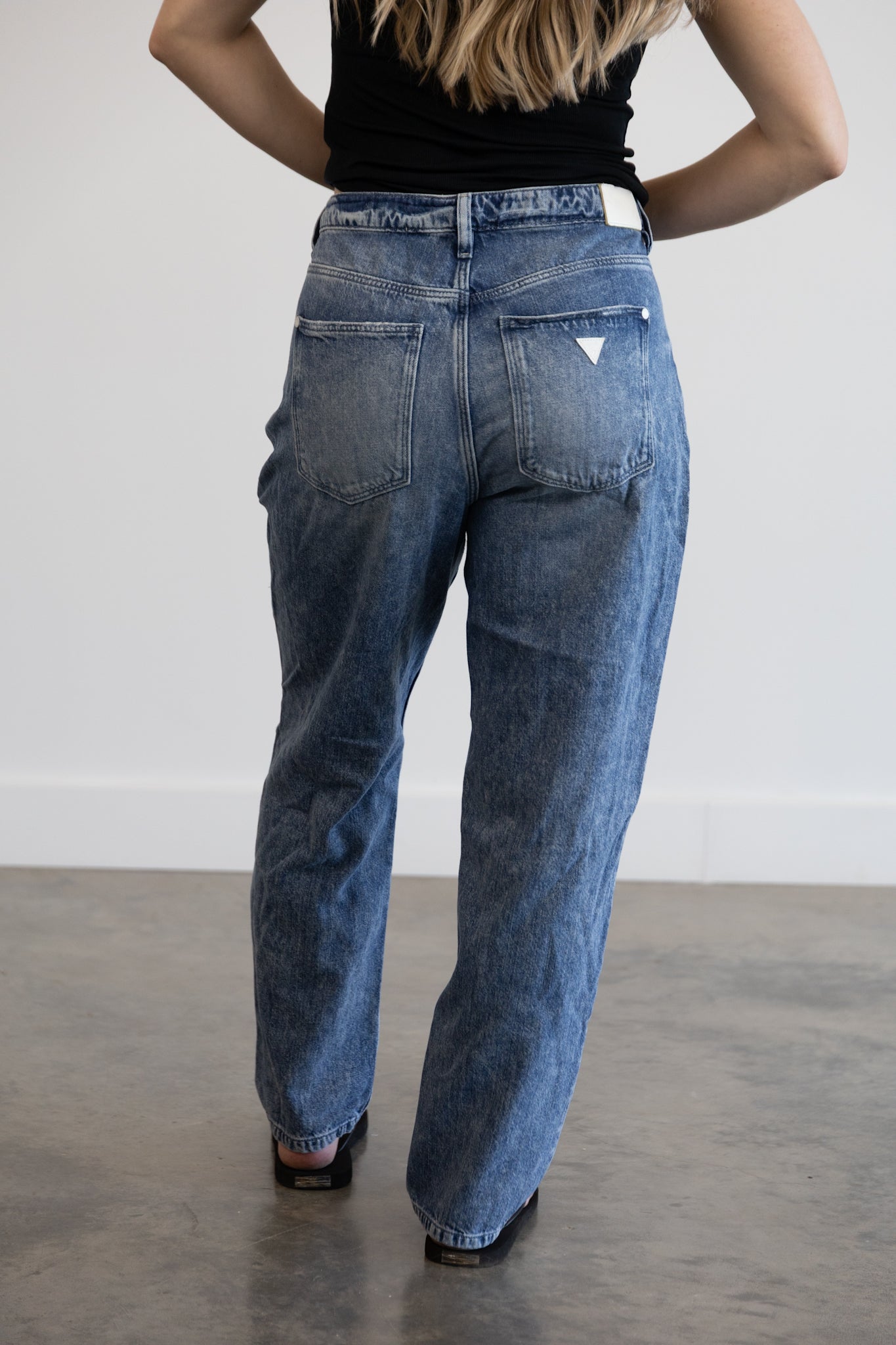 guess - size 32