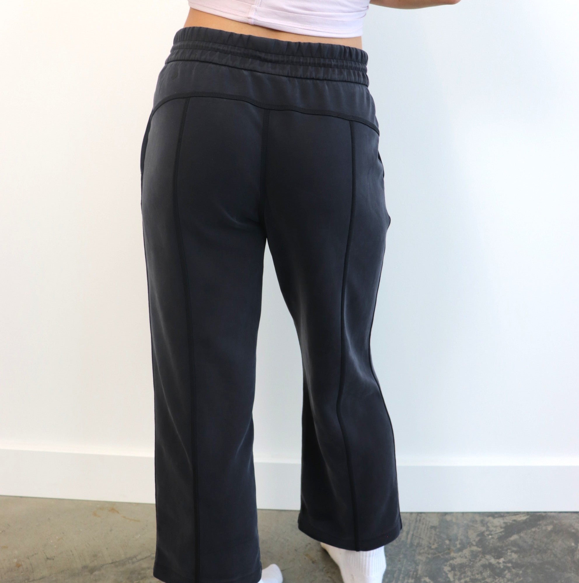 lululemon - size 6