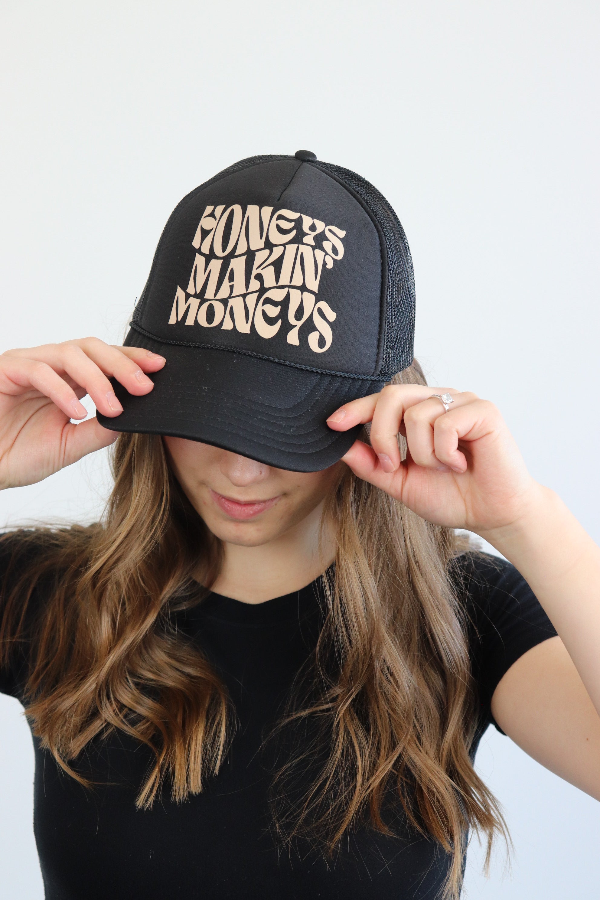 hat - o/s