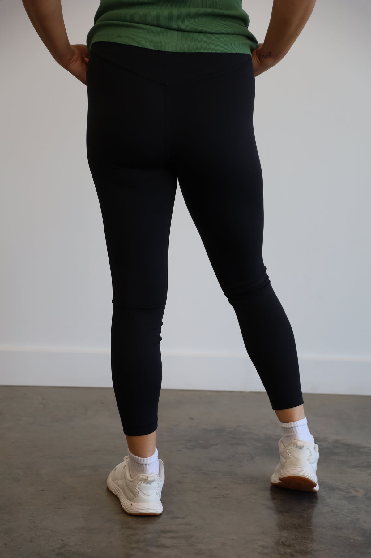 lululemon - size 10