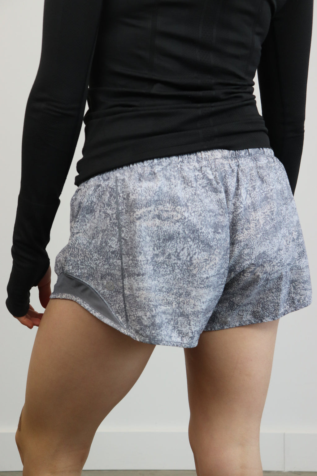 lululemon - size 8