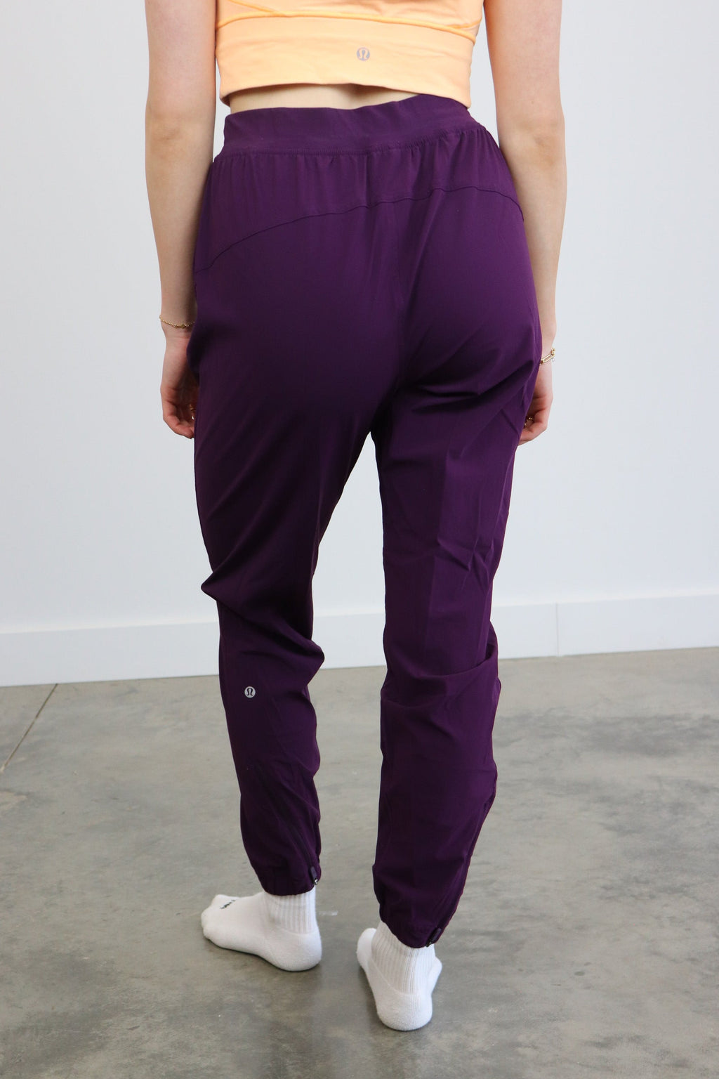 lululemon - size 6