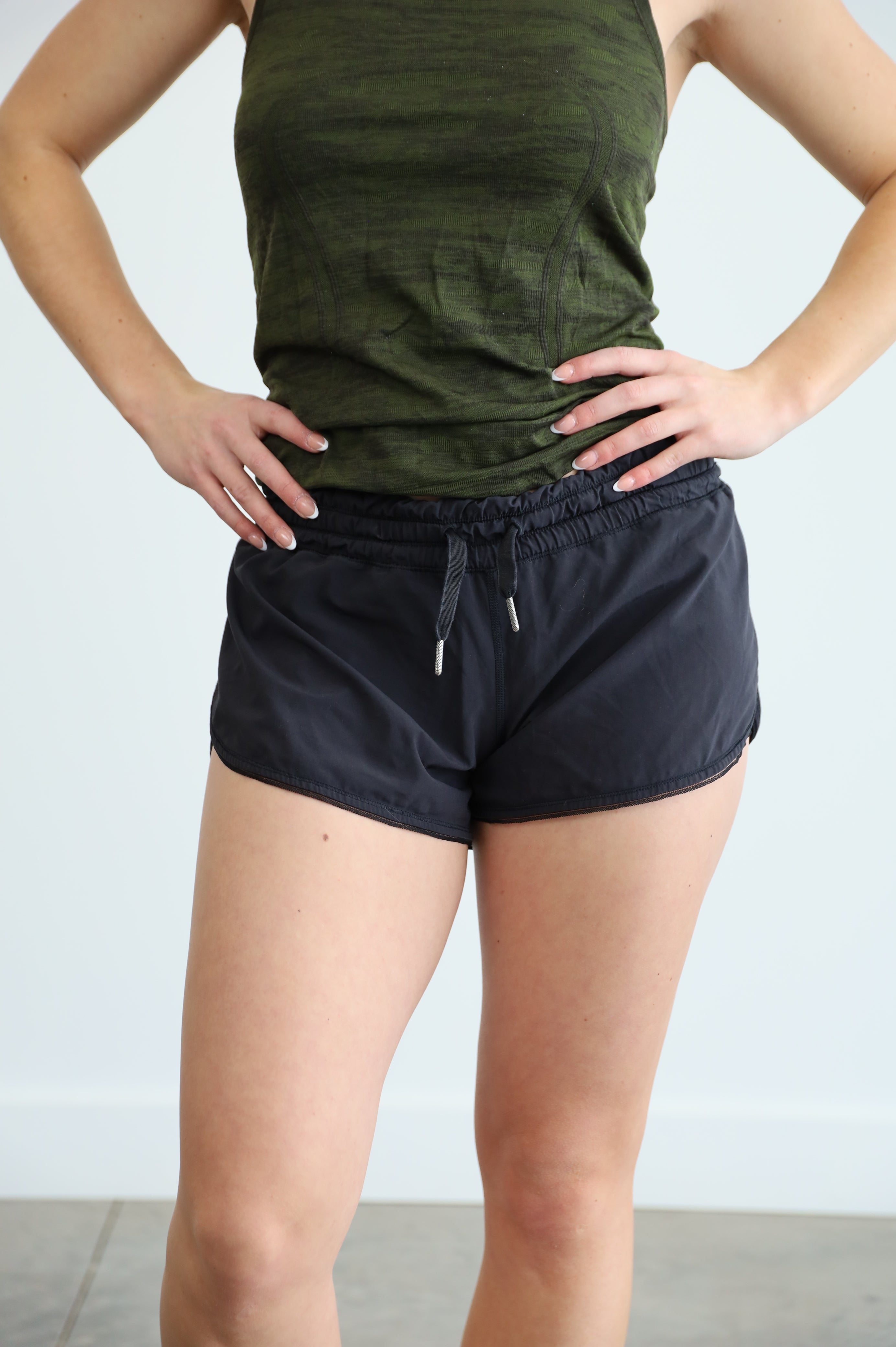 lululemon - size 4