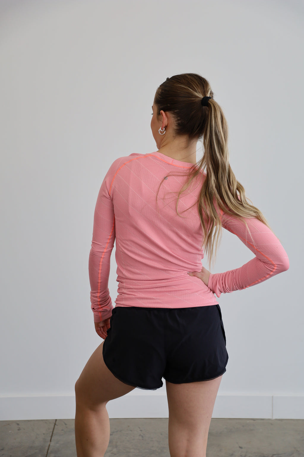 lululemon - small