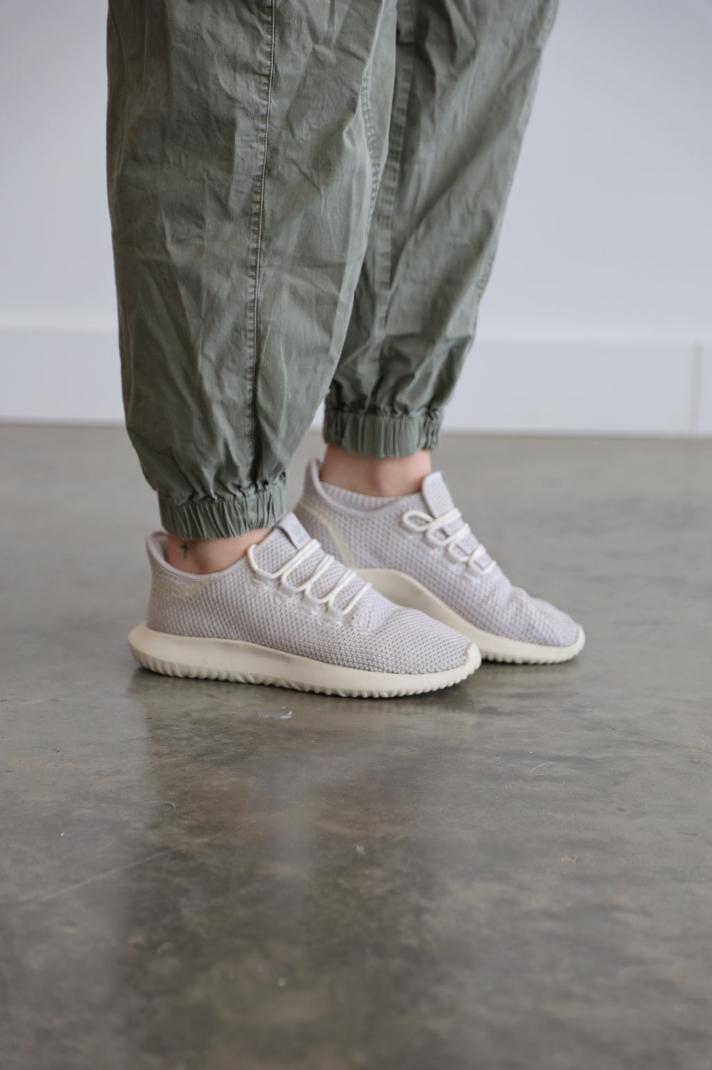 adidas - size 8