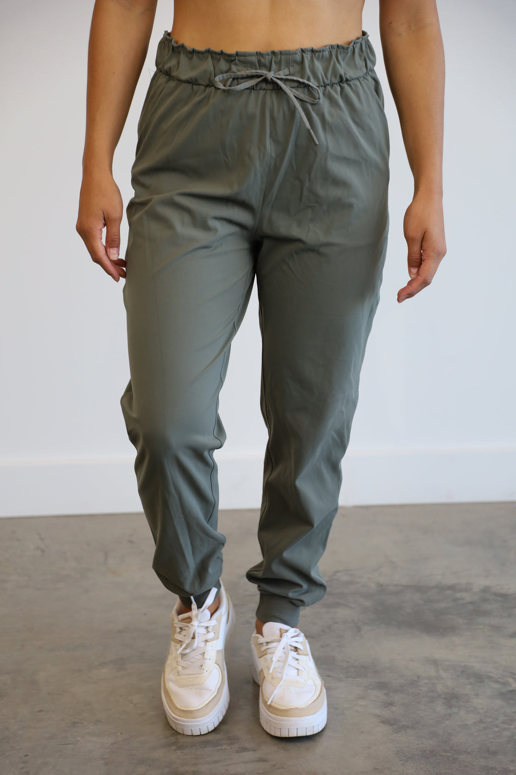 lululemon - size 8