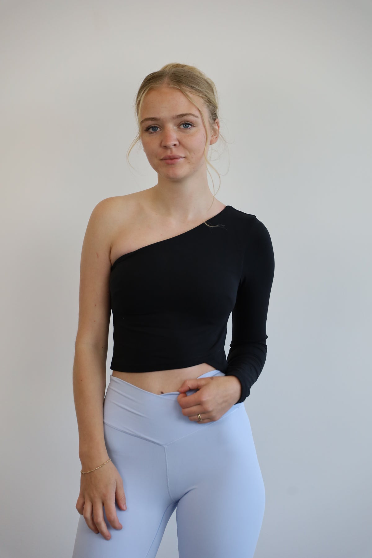lululemon - size 4