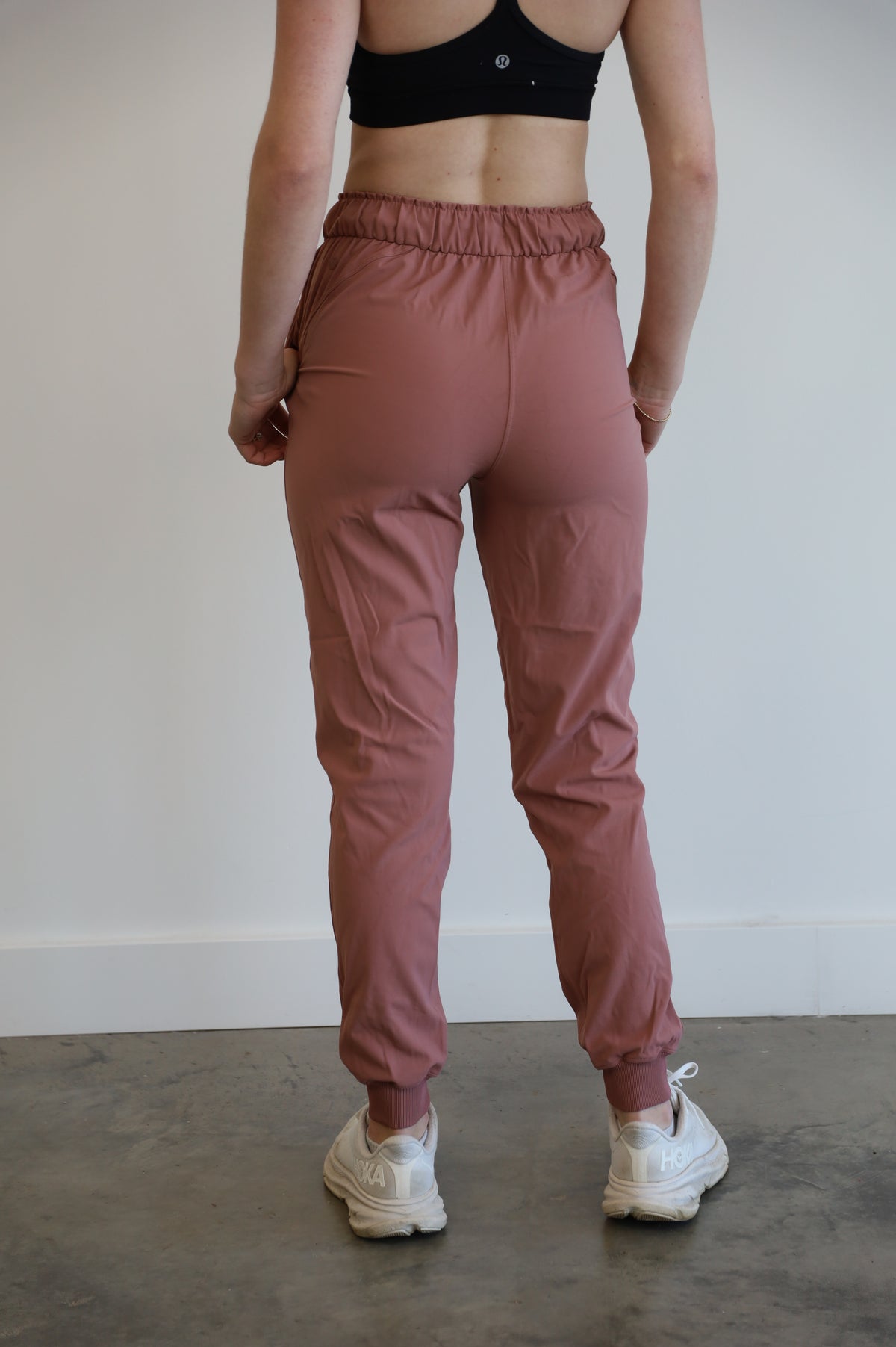 lululemon - size 4