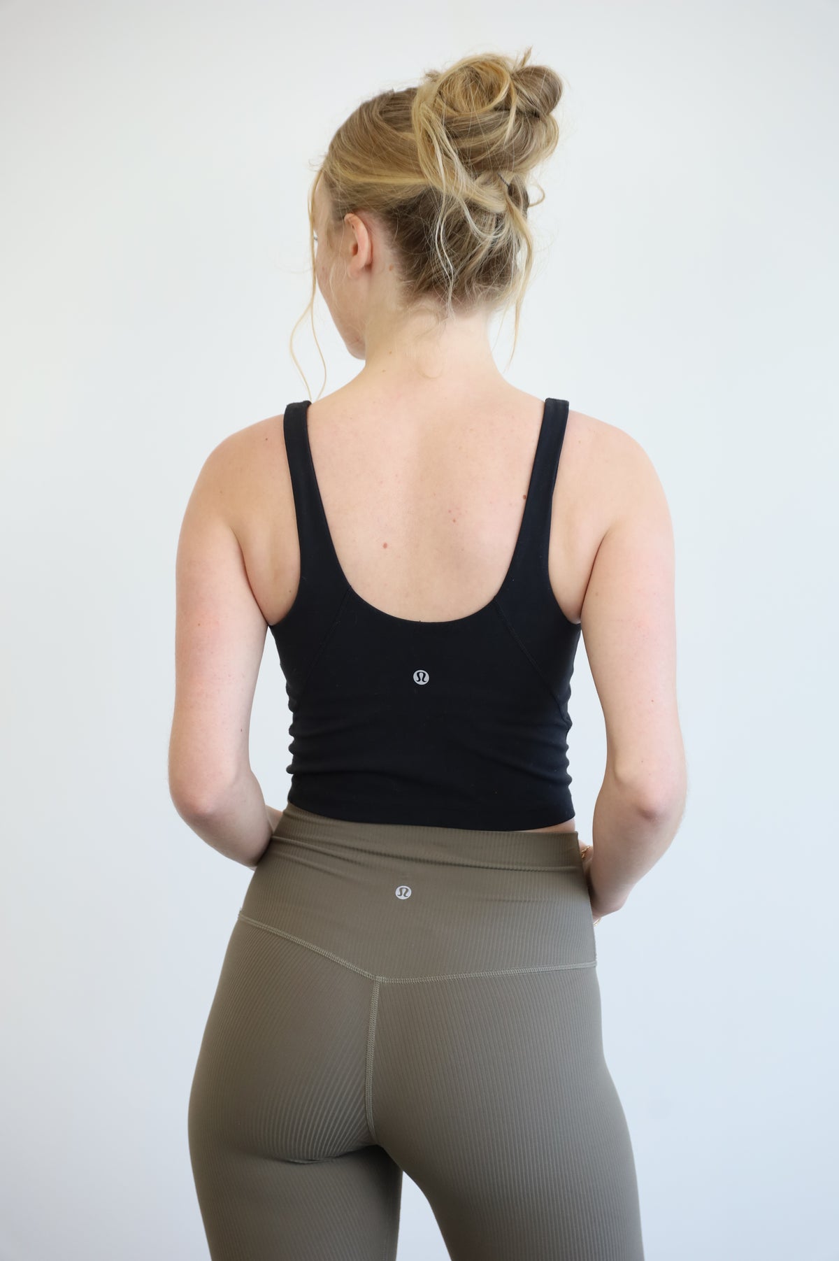 lululemon - size 4