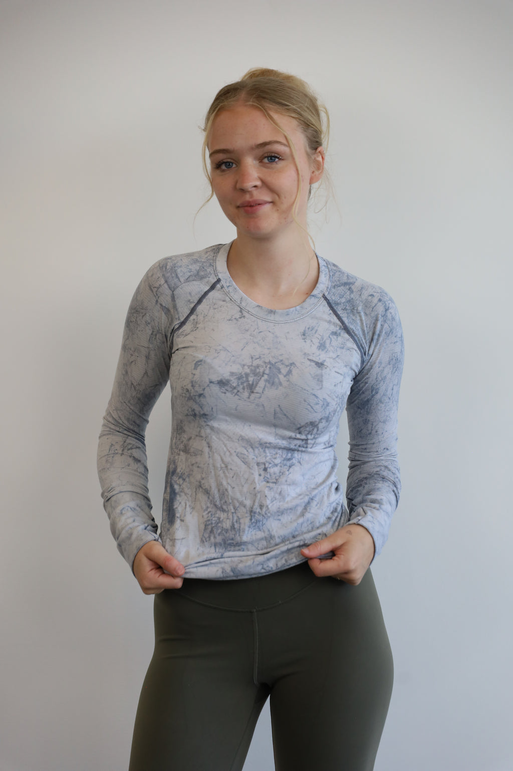 lululemon - size 4
