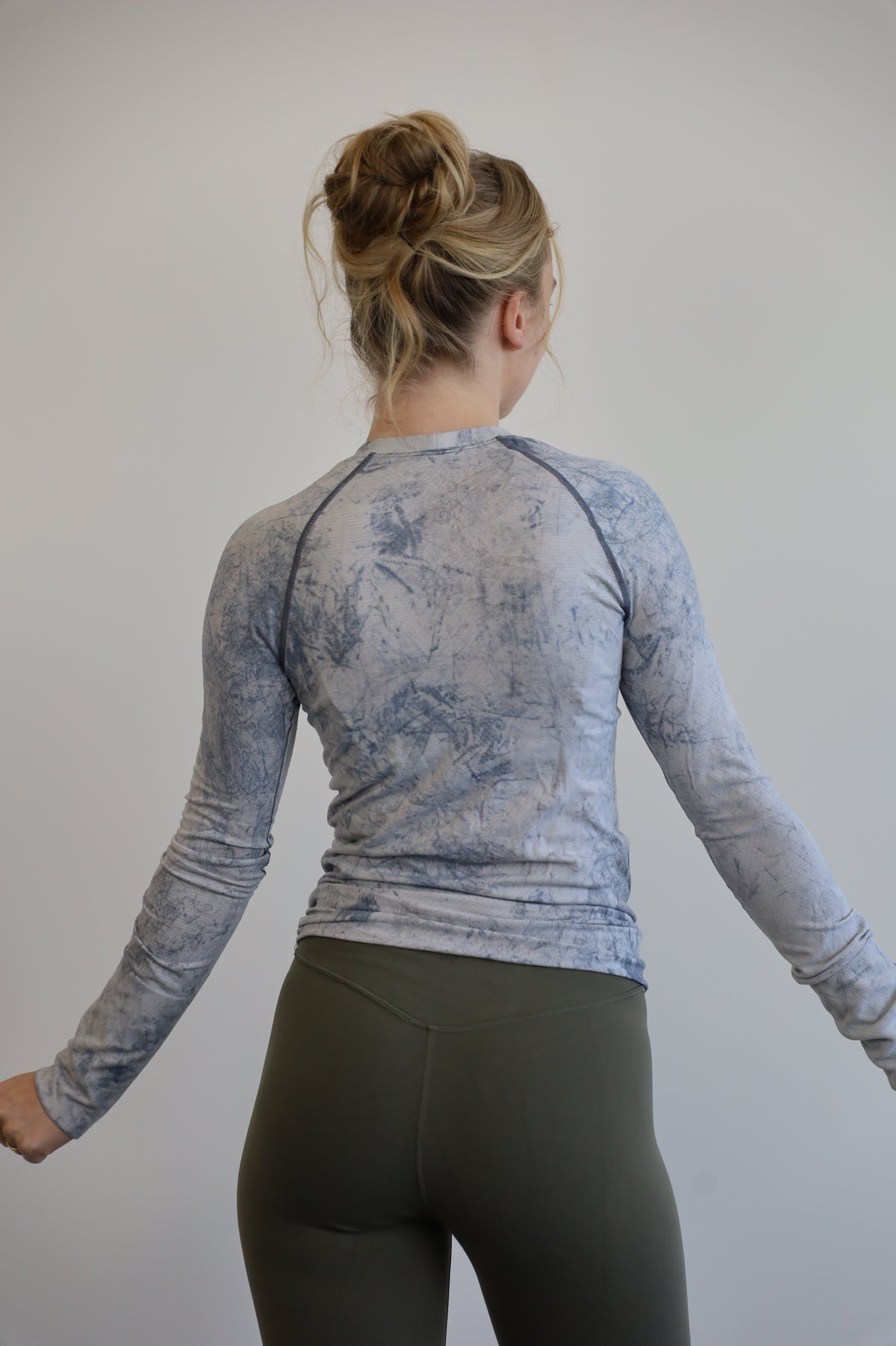 lululemon - size 4