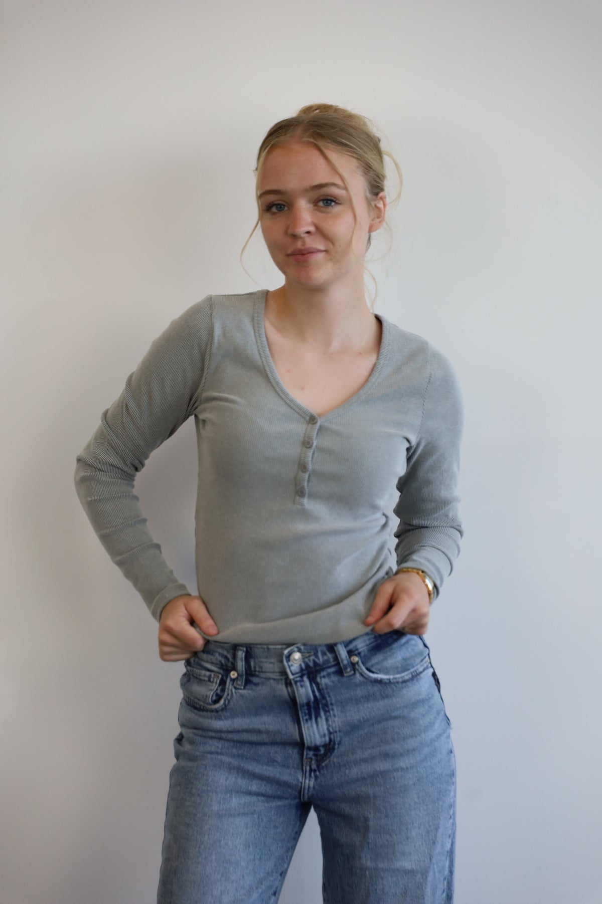 hollister - medium