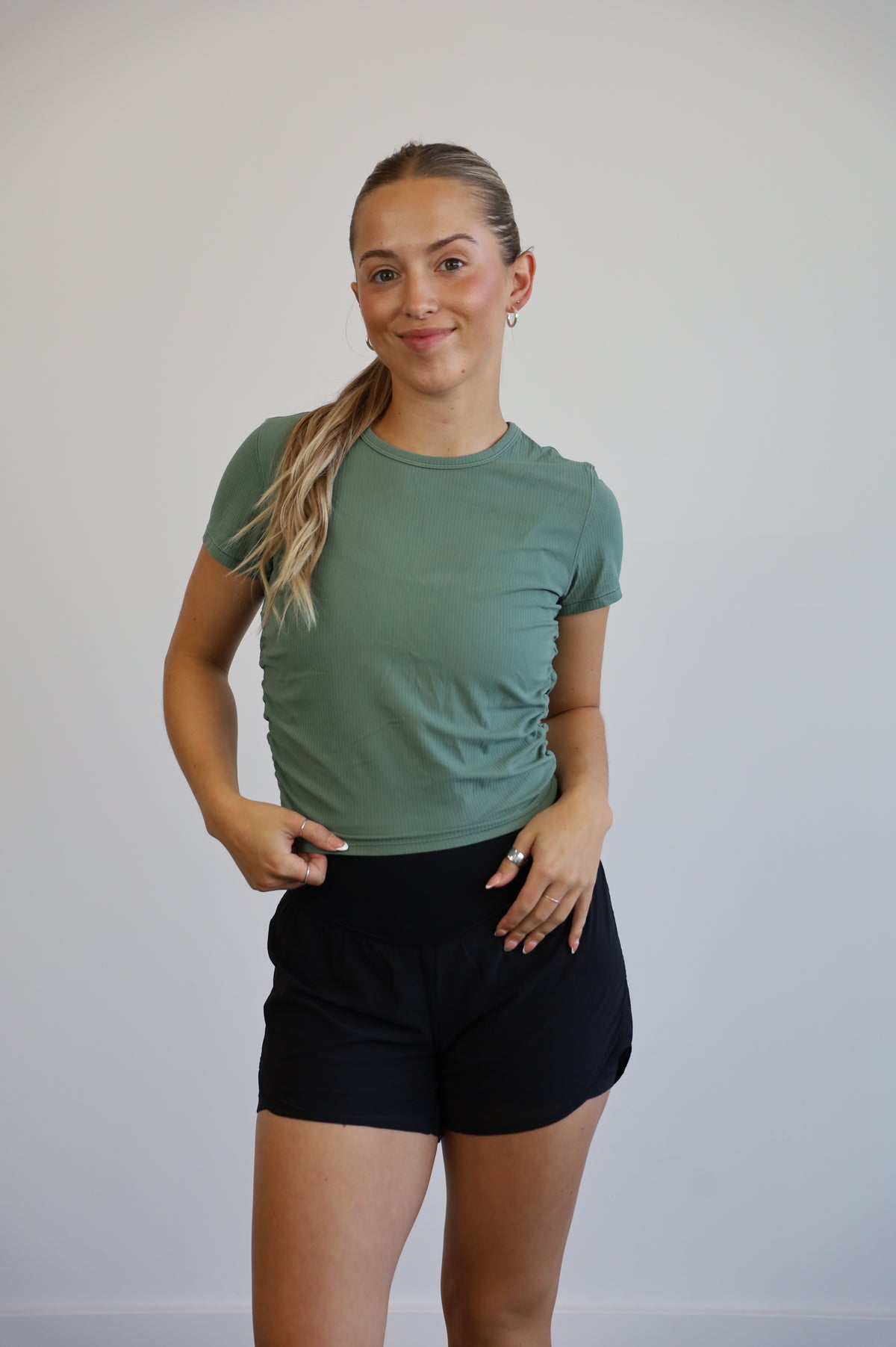 lululemon - size 4