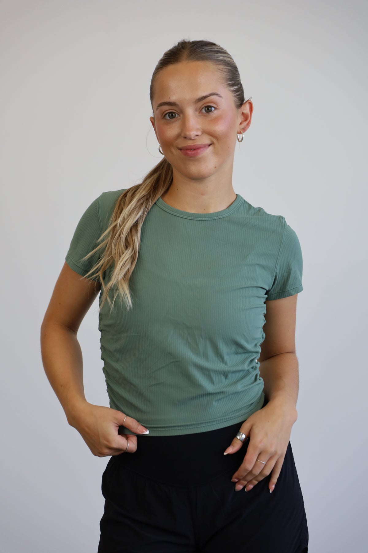 lululemon - size 4
