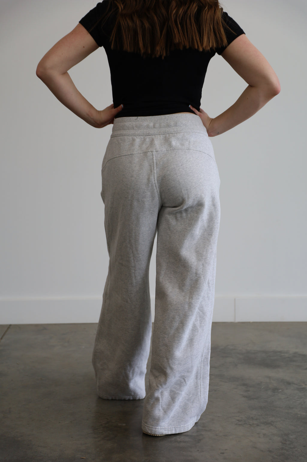 lululemon - size 8