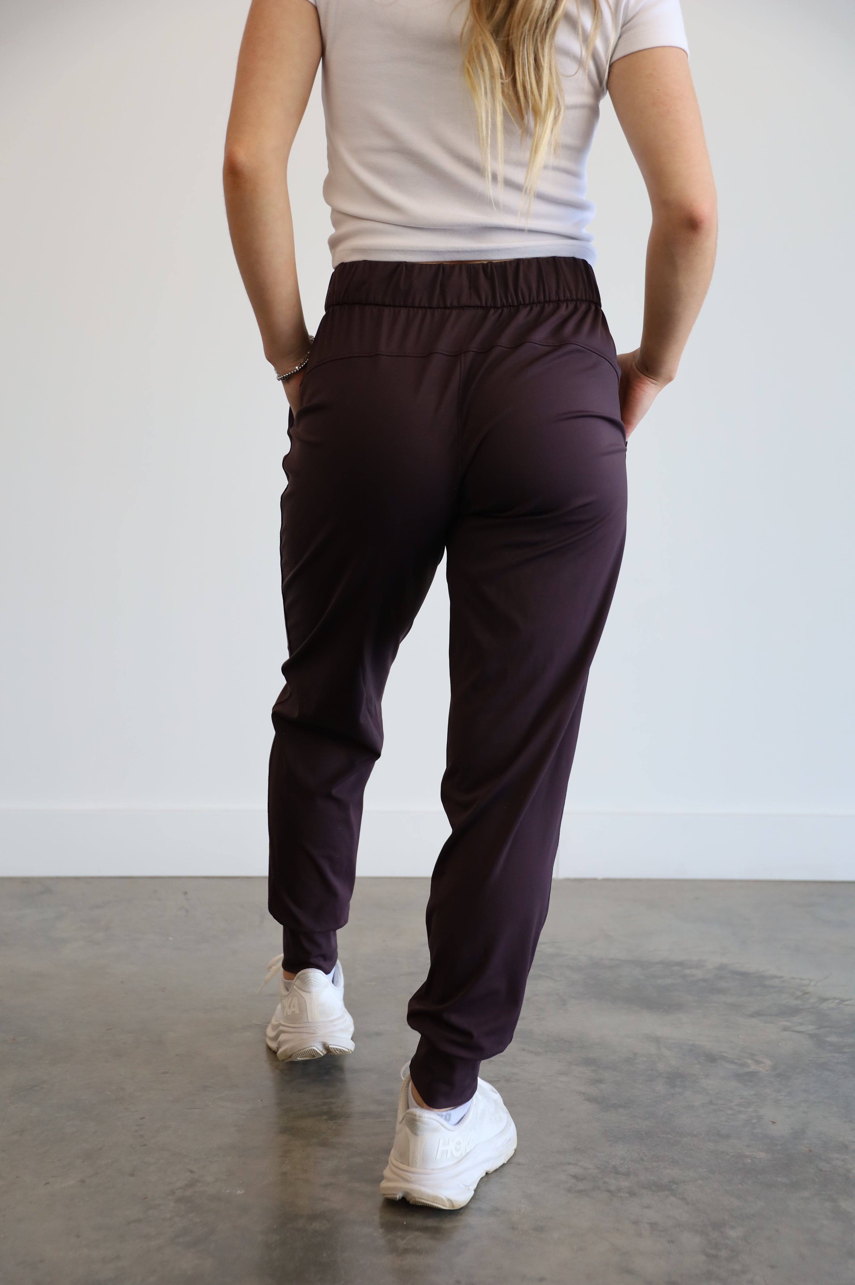 joggers - medium